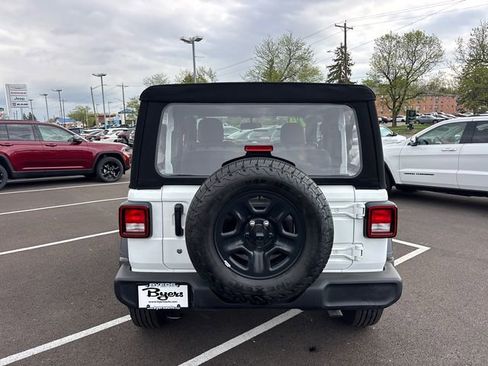 Used 2024 Jeep Wrangler Sport image 28