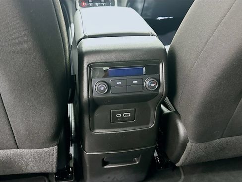Certified 2023 GMC Acadia SLE FWD image 25