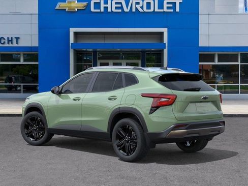 New 2026 Chevrolet Trax ACTIV w/ Sunroof Package FWD image 3