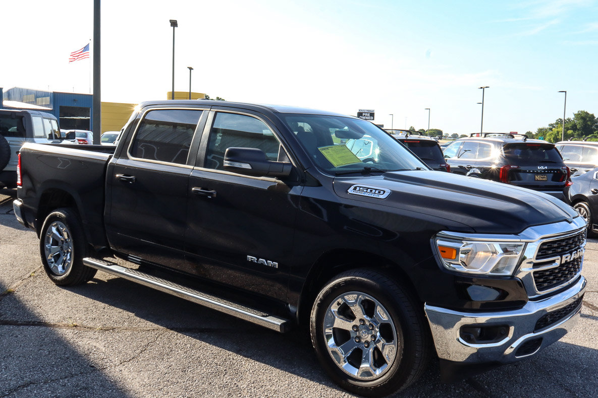 Used 2022 RAM 1500 Big Horn AWD/4WD image 3