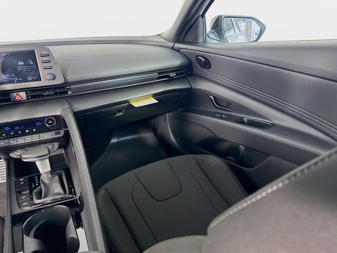 New 2026 Hyundai Elantra SEL Sport Premium FWD image 24