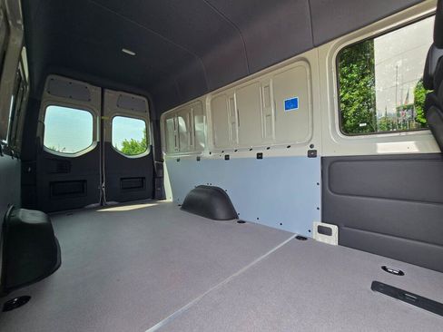 New 2026 Mercedes-Benz Sprinter 2500 image 21