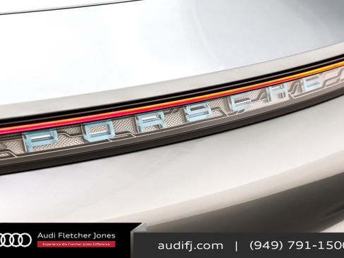 Used 2023 Porsche Taycan image 9