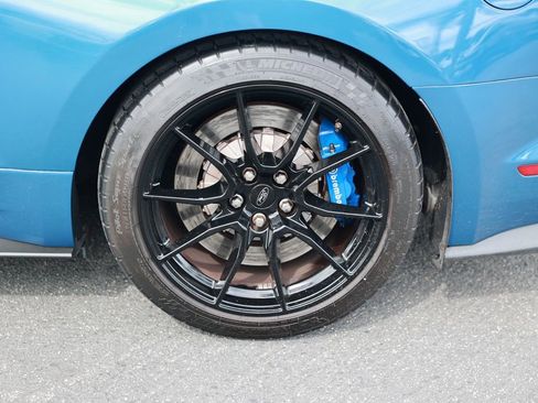 Used 2019 Ford Mustang Shelby GT350 w/ Technology Package image 11