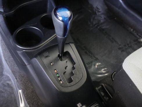 Used 2015 Toyota Prius C One FWD image 16
