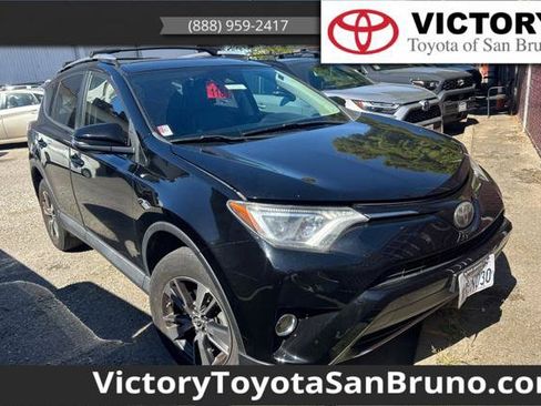 Certified 2018 Toyota RAV4 XLE AWD/4WD image 1