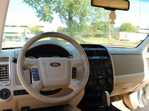 Used 2009 Ford Escape Limited FWD image 22