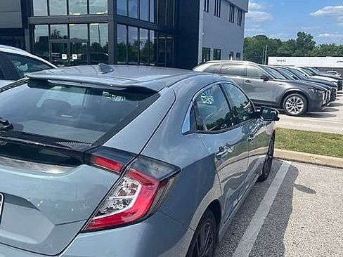 Used 2020 Honda Civic EX image 12