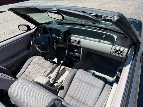 Used 1992 Ford Mustang GT RWD image 20