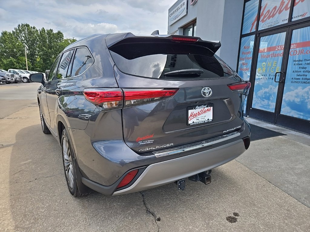 Used 2021 Toyota Highlander Platinum AWD/4WD image 11