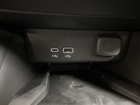 New 2026 Buick Envista Sport Touring w/ Convenience I Package FWD image 32