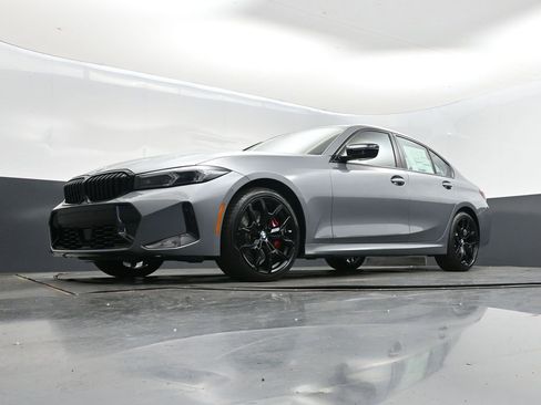 New 2026 BMW 330i Sedan w/ M Sport Package image 39