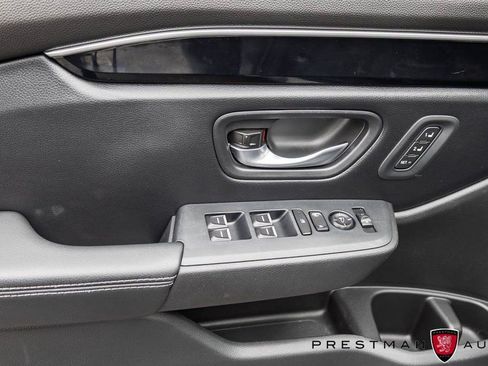 Used 2024 Honda Pilot Touring image 25