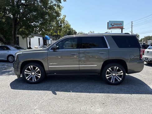 Used 2017 GMC Yukon Denali w/ Open Road Package image 2