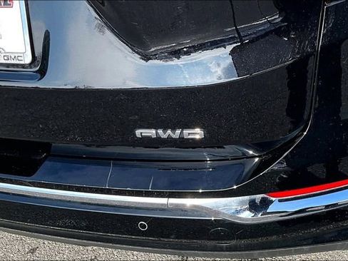 Certified 2024 GMC Terrain Denali w/ Black Diamond Edition image 31