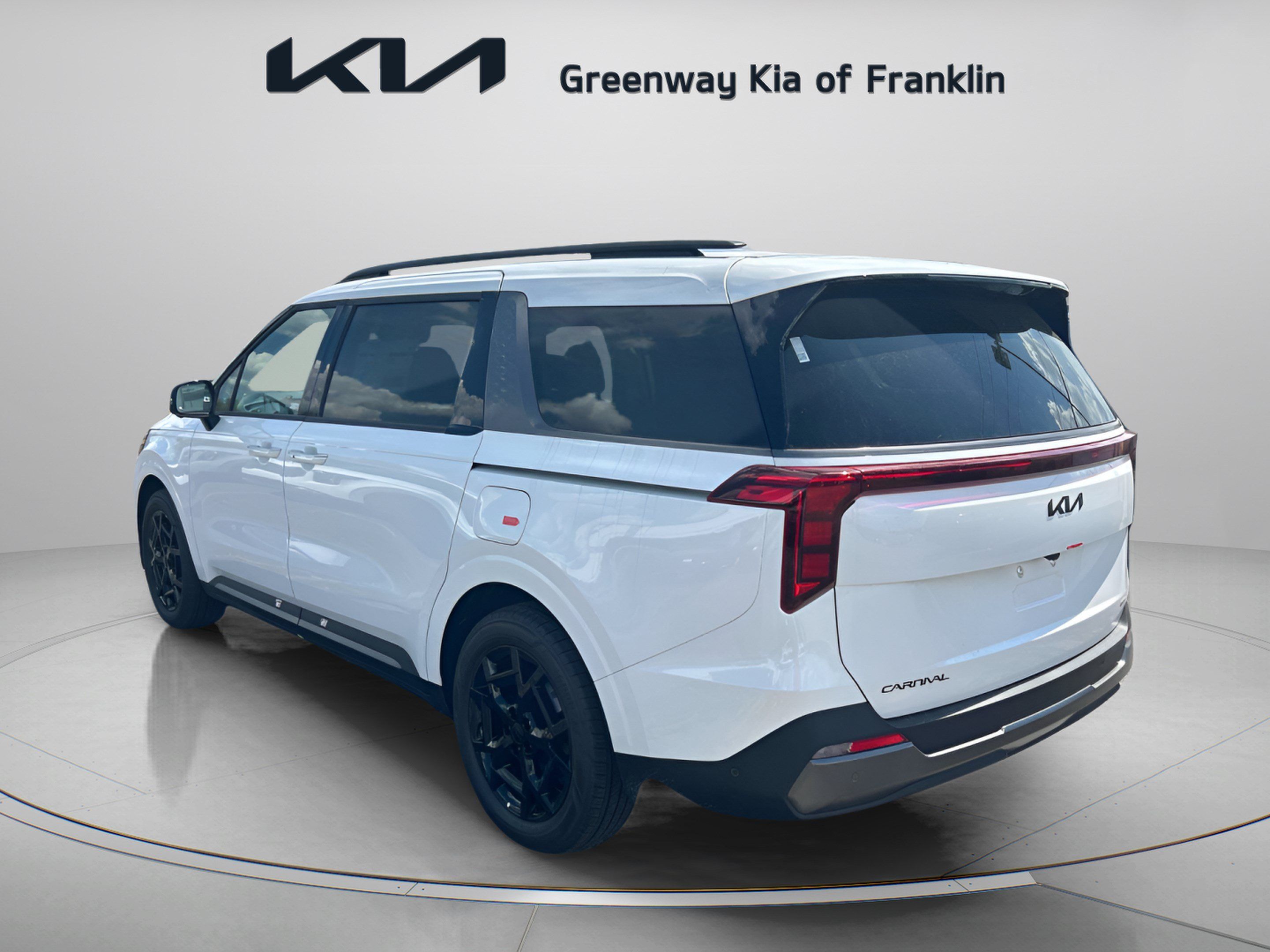 New 2027 Kia Carnival SX FWD image 5
