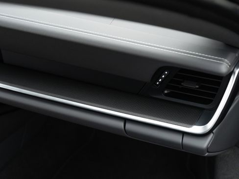 Used 2020 Porsche 911 Carrera 4S image 22