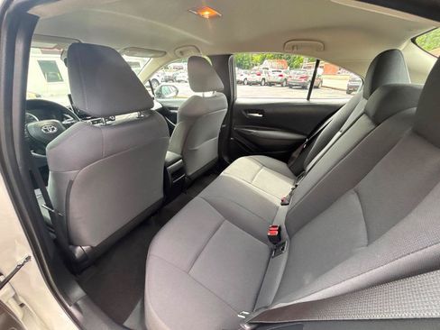 Used 2021 Toyota Corolla LE w/ Carpet Mat Package (TMS) FWD image 30