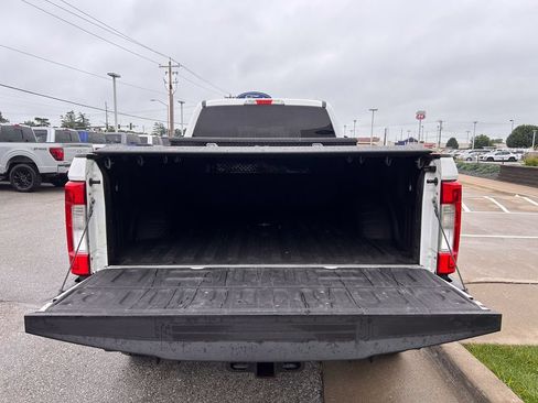 Used 2019 Ford F250 XLT w/ XLT Premium Package AWD/4WD image 16