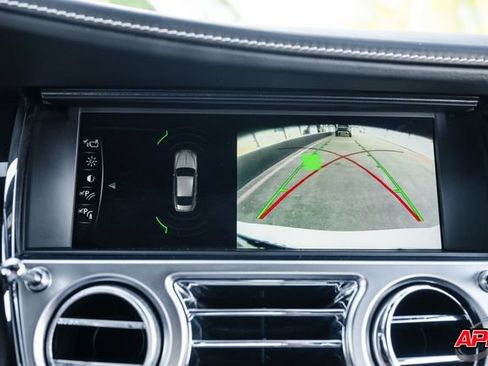 Used 2019 Rolls-Royce Wraith RWD image 76