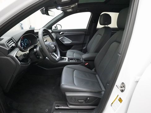 Used 2025 Audi Q3 2.0T Premium w/ Convenience Package image 18