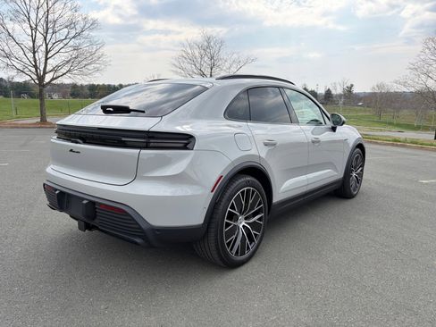 New 2026 Porsche Macan Electric RWD image 7