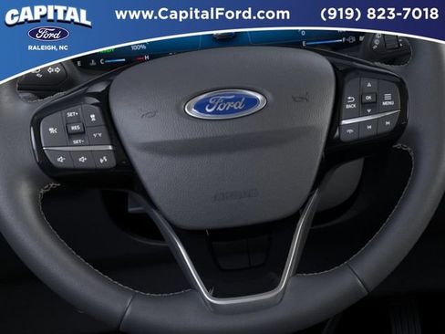 New 2025 Ford Escape SE w/ PHEV Premium Package FWD image 13