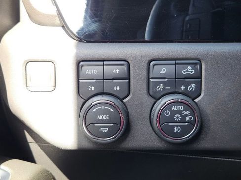 Used 2024 Chevrolet Silverado 1500 LT Trail Boss w/ Convenience Package II image 14