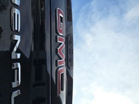 Used 2021 GMC Sierra 3500 Denali w/ Denali Ultimate Package image 11