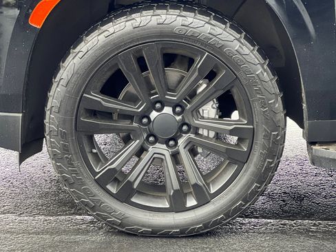 Used 2022 Chevrolet Tahoe High Country image 24