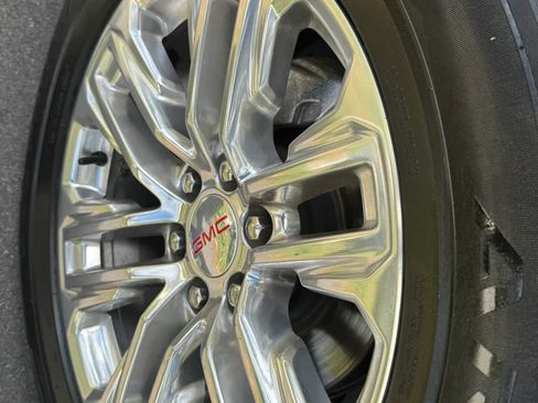 Used 2021 GMC Yukon XL SLT RWD image 31