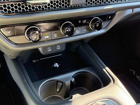 Certified 2026 Honda HR-V Sport image 24