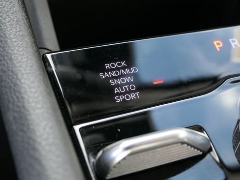 Used 2023 Jeep Grand Cherokee 4WD 4xe image 18