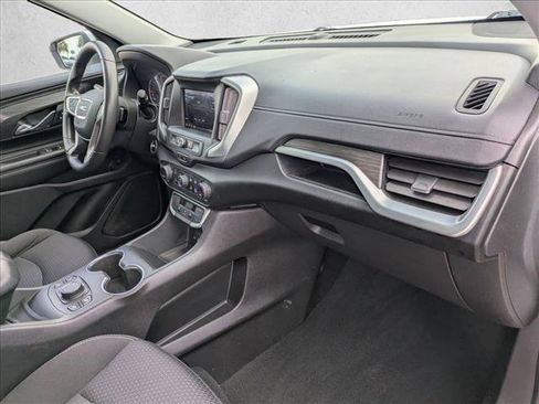 Used 2022 GMC Terrain SLE w/ Driver Convenience Package FWD image 19