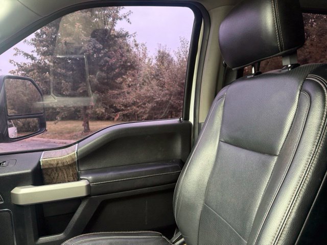 Used 2018 Ford F250 Lariat w/ Lariat Ultimate Package AWD/4WD image 13
