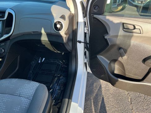 Used 2017 Chevrolet Sonic LT FWD image 26