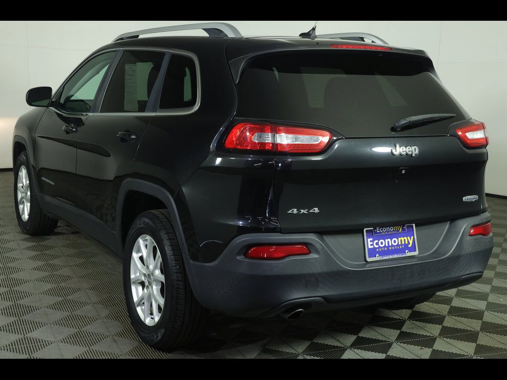 Used 2015 Jeep Cherokee Latitude AWD/4WD image 6