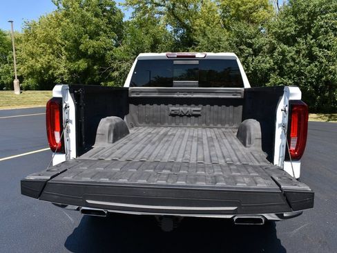 Used 2023 GMC Sierra 1500 SLT w/ SLT Premium Plus Package AWD/4WD image 38