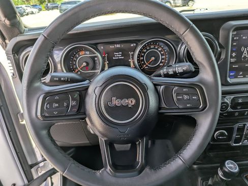 Used 2023 Jeep Wrangler Unlimited Sport AWD/4WD image 29