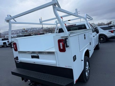 New 2026 GMC Sierra 2500 Pro w/ Convenience Package image 3