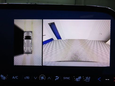 Used 2025 Chevrolet Traverse RS w/ LPO, Floor Liner Package image 14