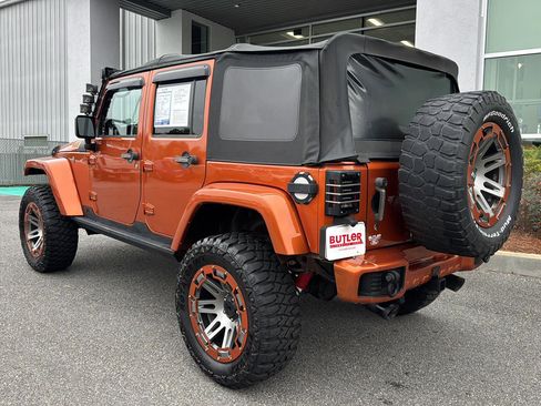 Used 2011 Jeep Wrangler Unlimited Sport image 3