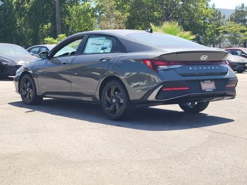 New 2026 Hyundai Elantra SEL Sport FWD image 3