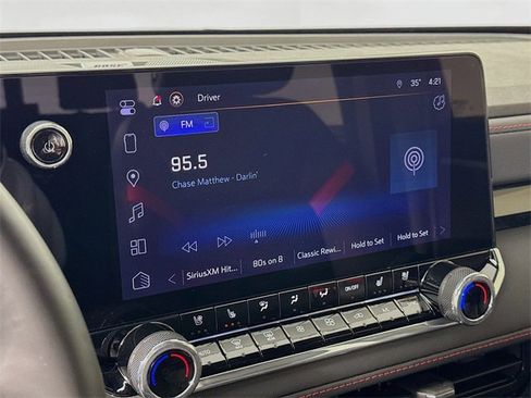 Used 2024 Chevrolet Colorado Z71 w/ Z71 Convenience Package 2 image 15