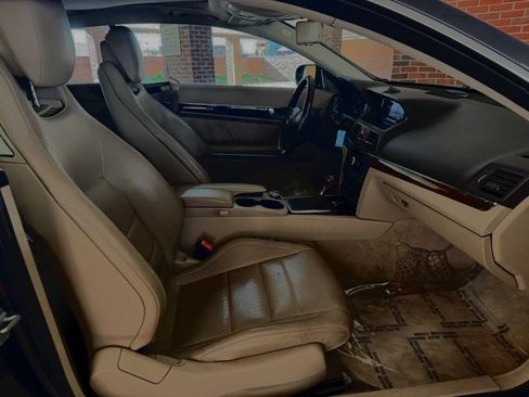 Used 2010 Mercedes-Benz E 550 Coupe image 25
