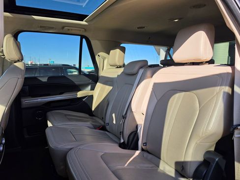 Used 2024 Ford Expedition Max Limited AWD/4WD image 15