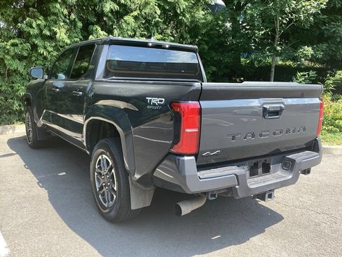 Certified 2024 Toyota Tacoma TRD Sport AWD/4WD image 9