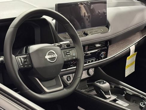 New 2026 Nissan Rogue Platinum w/ Platinum Premium Package image 17