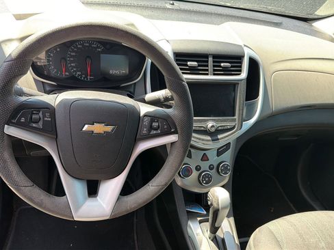 Used 2018 Chevrolet Sonic LT image 8