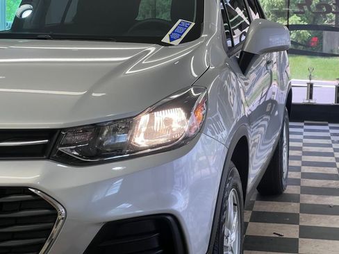 Used 2022 Chevrolet Trax LS w/ Tint and Cruise Package image 3